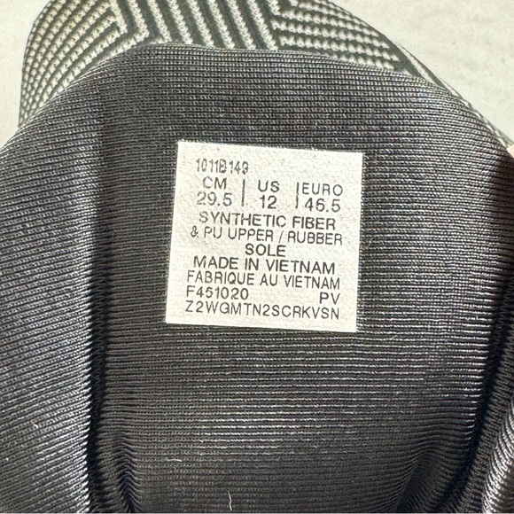 ASICS Novablast Pixel Noise Running Shoes - Men's size 12 - Picture 13 of 13